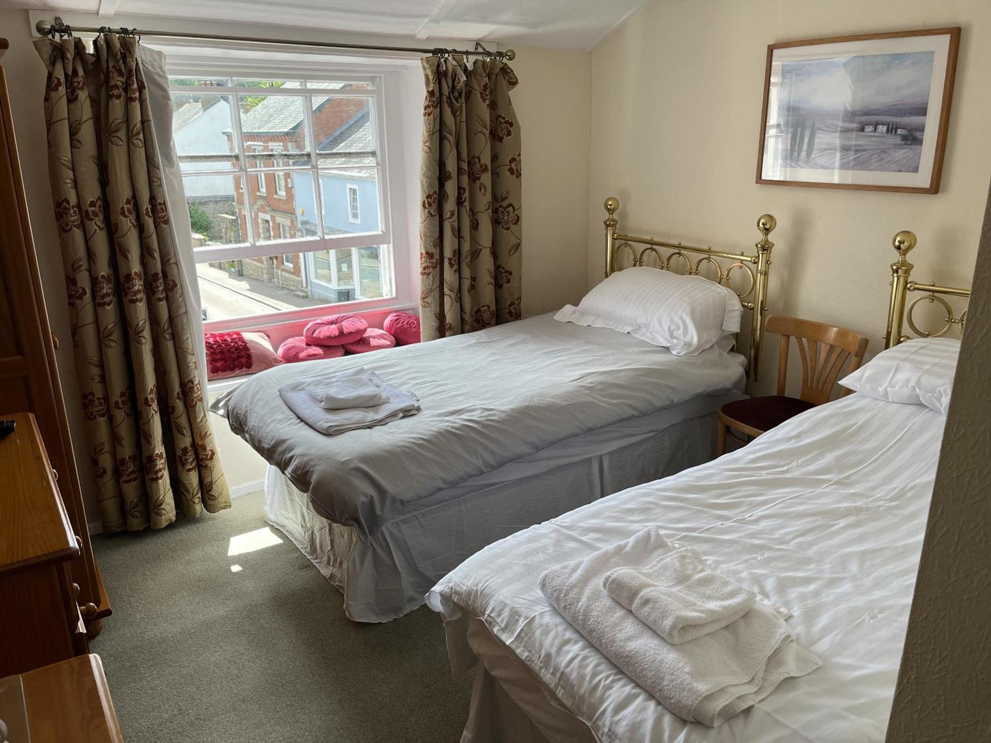 King'S Arms Hotell Lostwithiel Rum bild