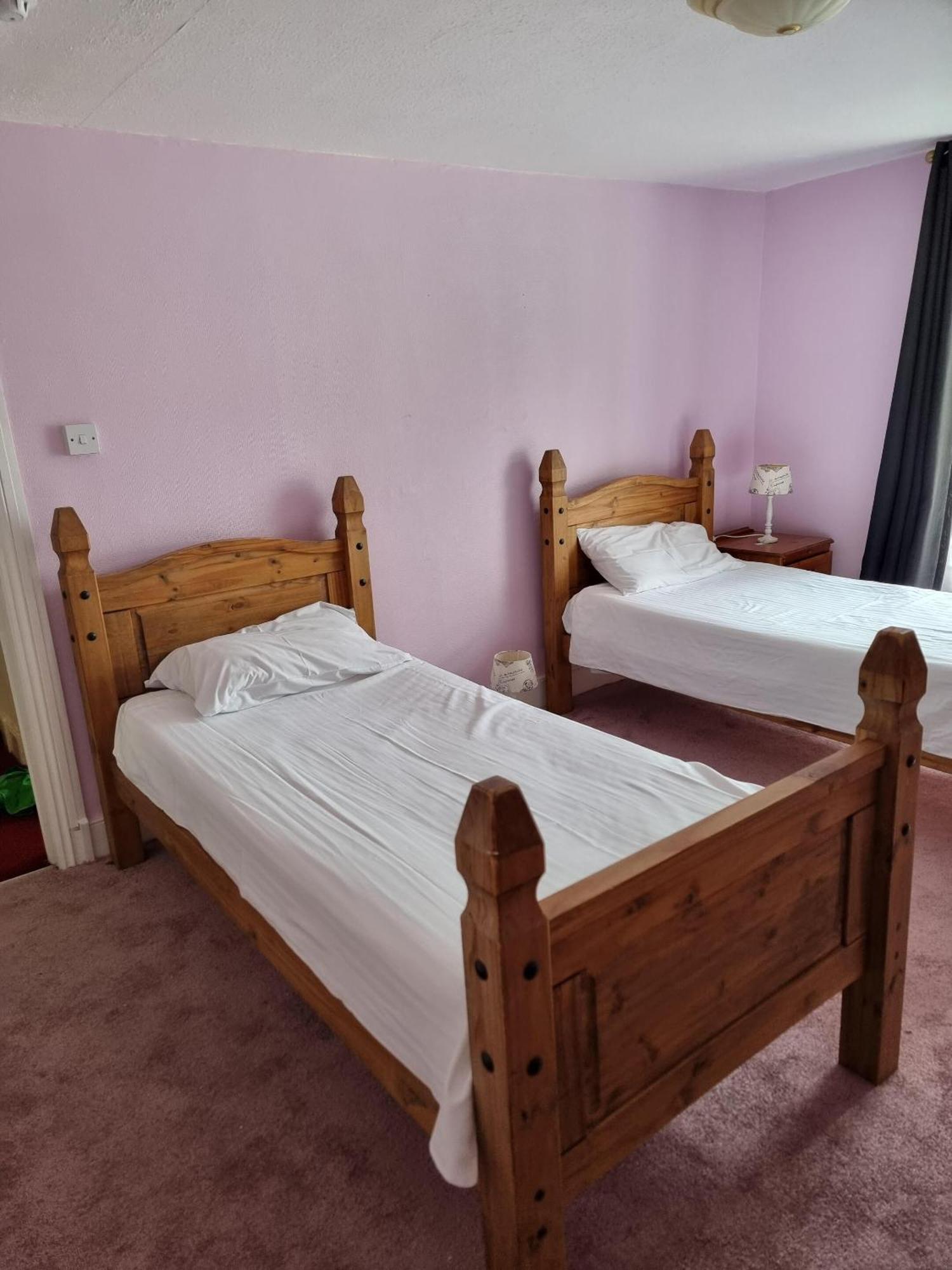 King'S Arms Hotell Lostwithiel Rum bild